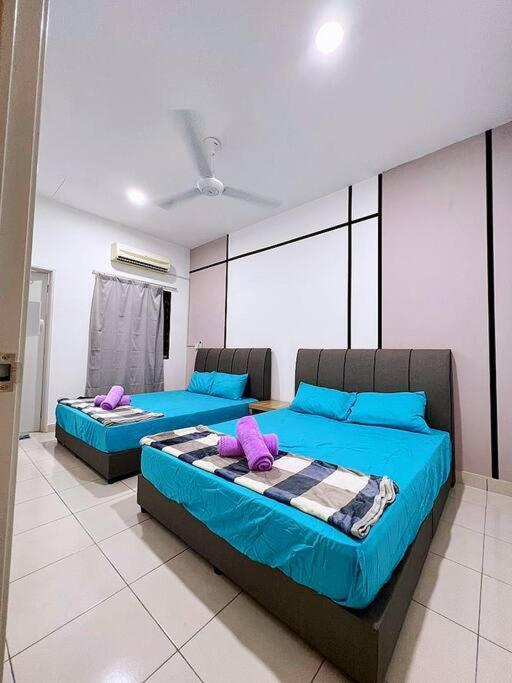 Ssrhomestay/s2/corner Lot/15pax Seremban